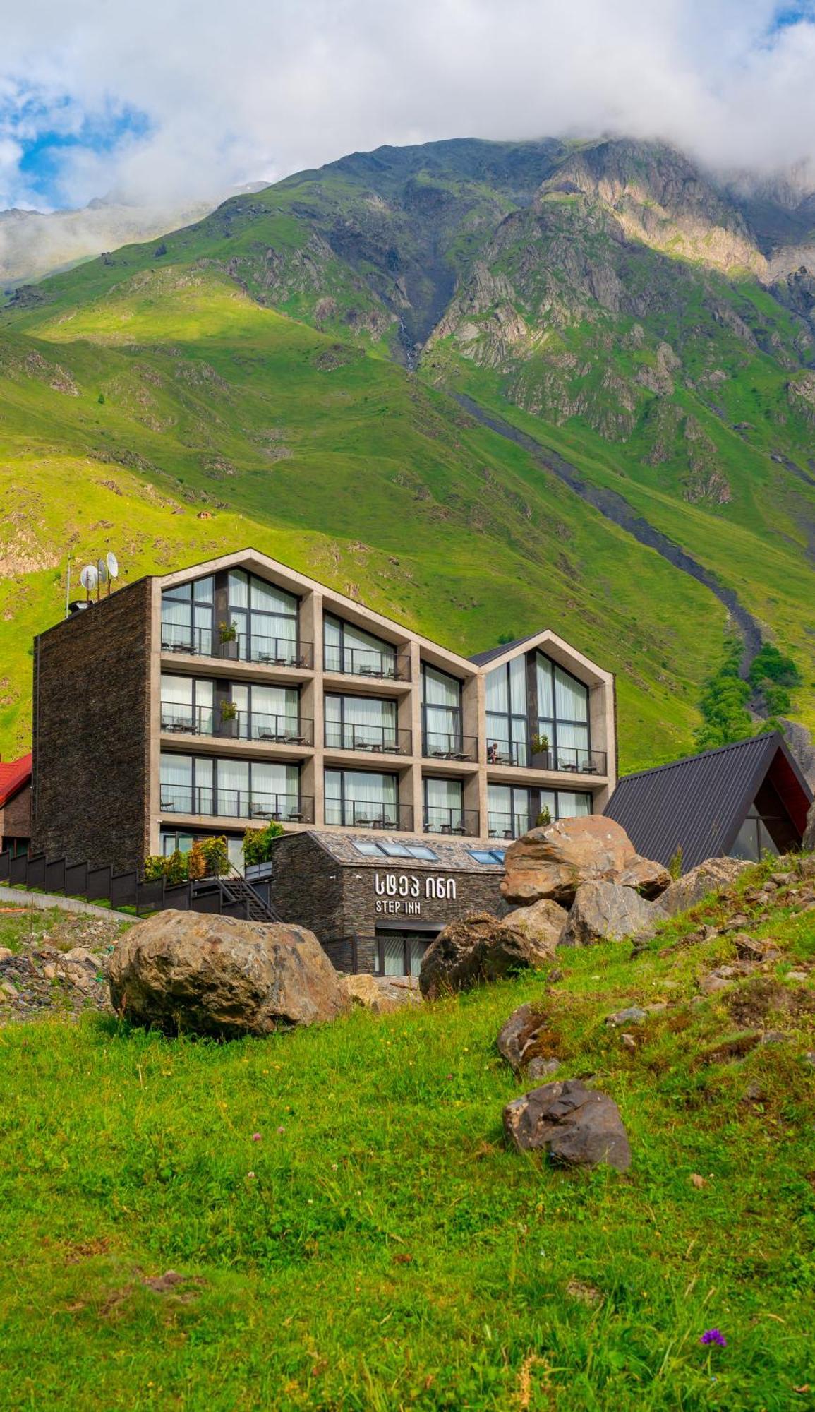 Step Inn - Kazbegi Exterior foto